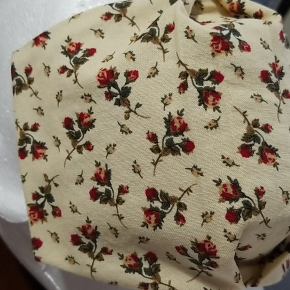 Reversible Primrose and Swirl Facemask - Picture 2 of 5